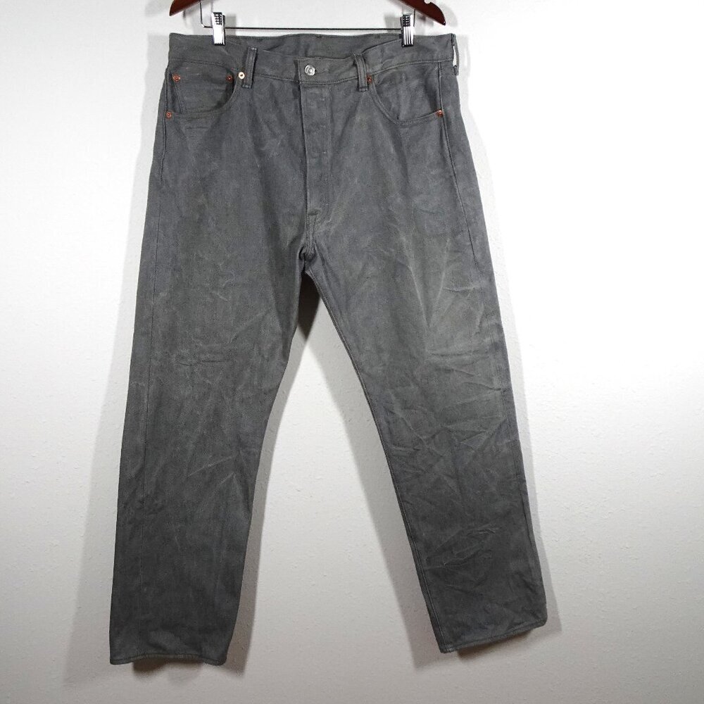 Levi's 501 Jeans Men's Size 38x32 Silver Gray Denim Shrink to Fit Button Fly